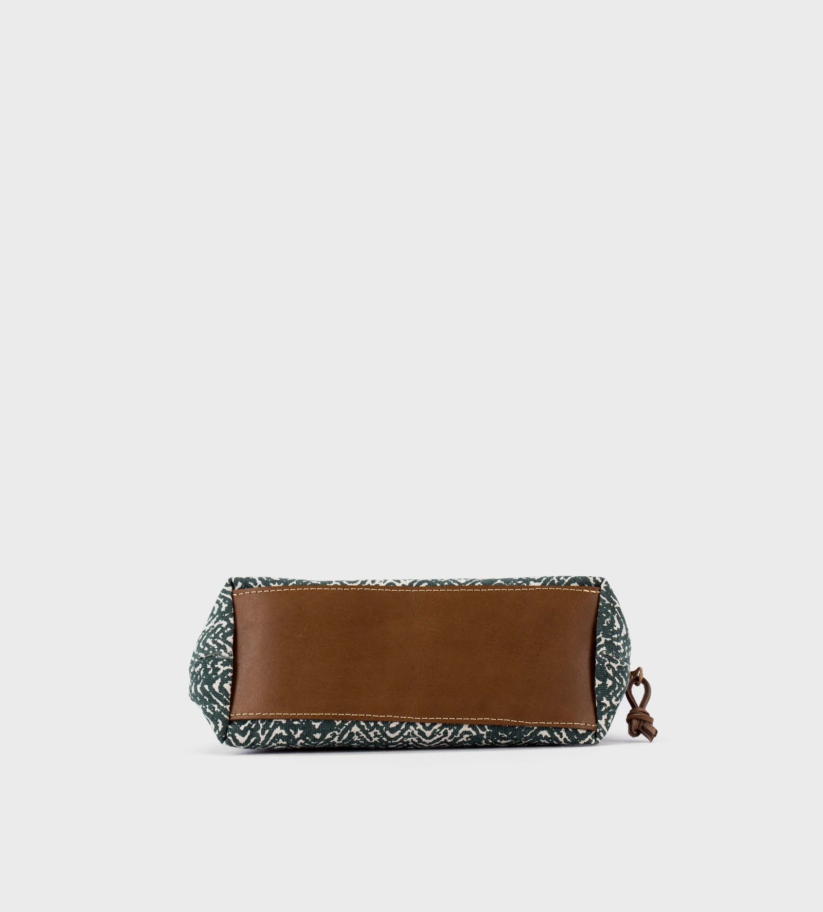 Essential Pouch - Image 4
