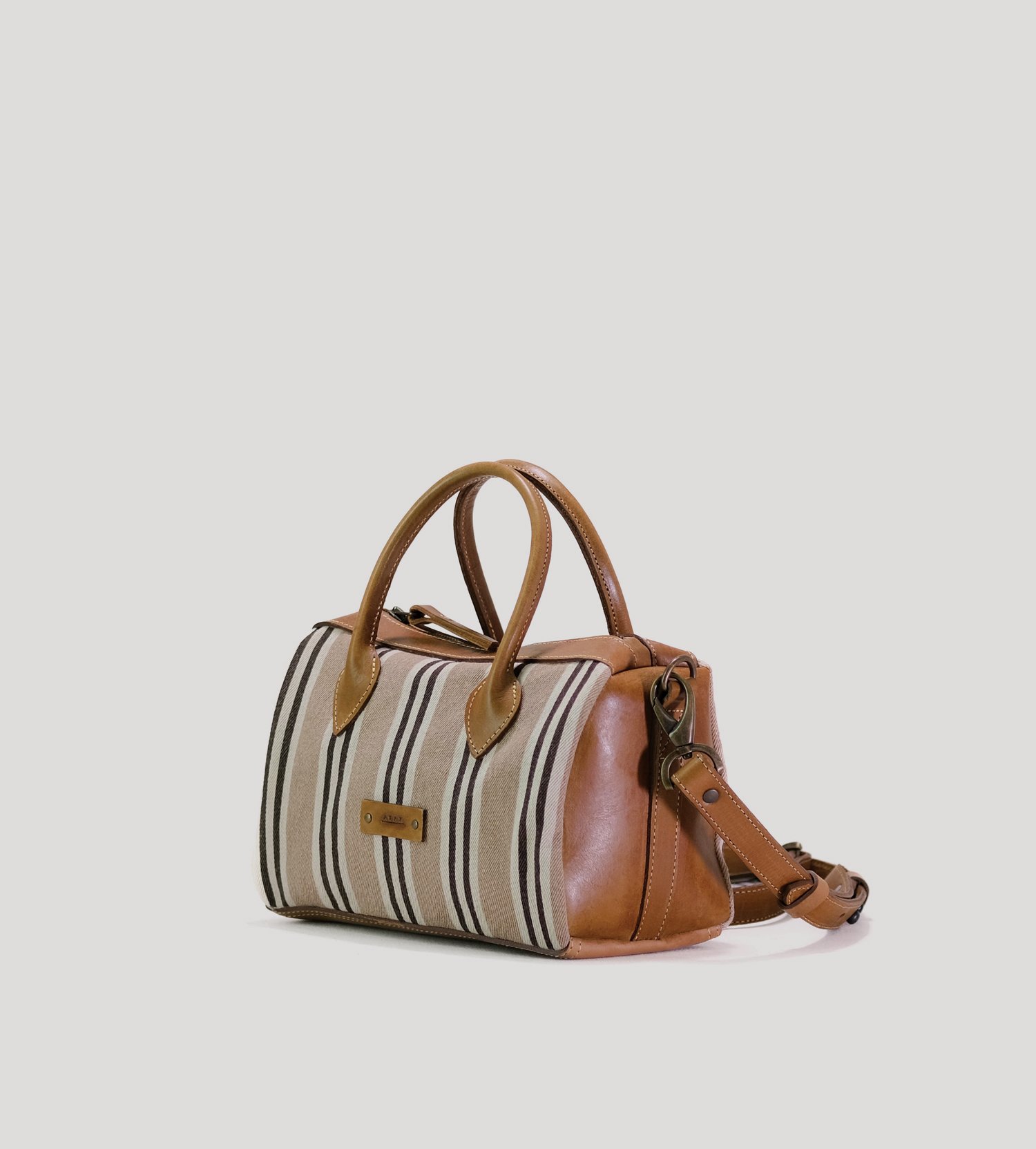 Lulu Small - Image 2