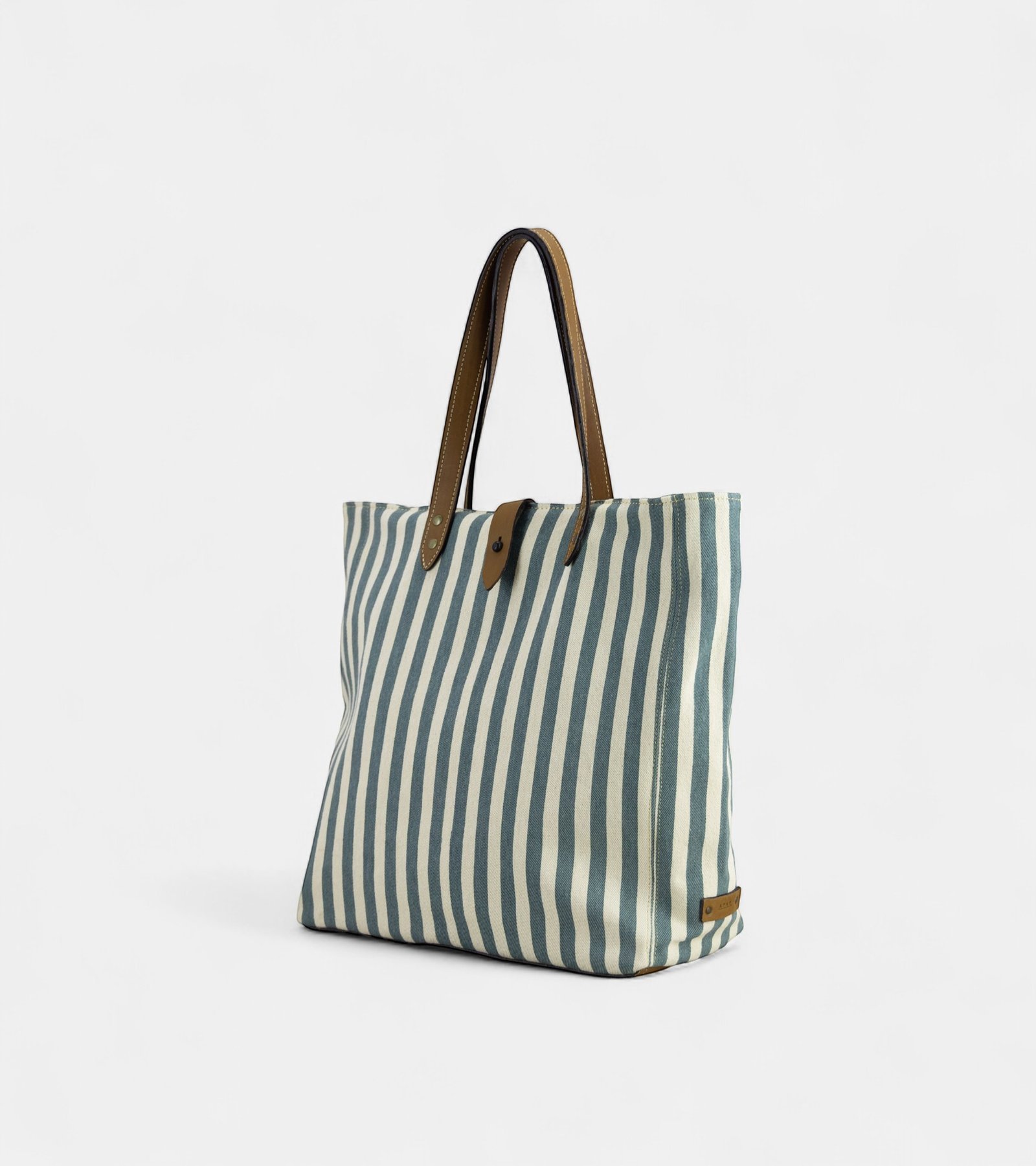 Almira Small - Image 2