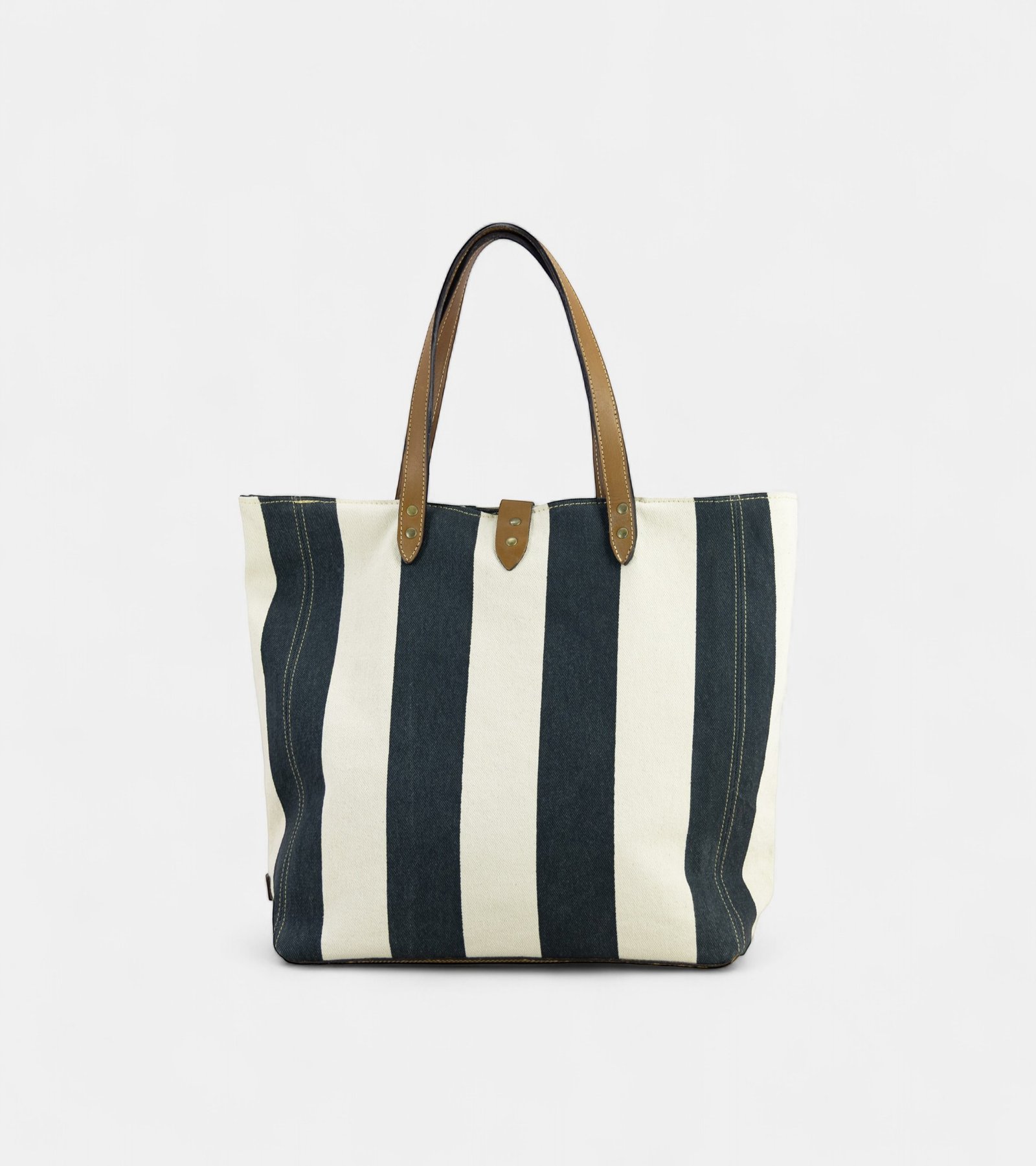 Almira Small - Image 3